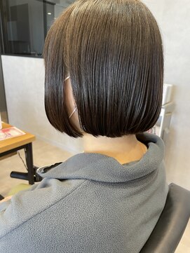 アチーブリス(achieve Liss) コンパクトショートミニボブ 暗髪ツヤ髪ダークベージュ