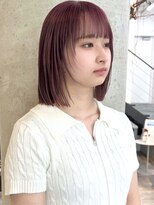 セル(CELL)&nbsp;カシスピンク　切りっぱなしボブ　顔周りレイヤー　暖色系