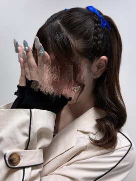 アールエーサロンモノクロ 秋葉原(RA SALON モノクロ) 三つ編みハーフツイン