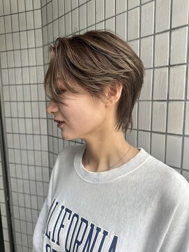 オアシス(oasis) 【oasisオグラ】センター分けハンサムウルフショート