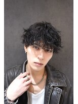 ニコ トウキョウ ロジック(nico TOKYO Logic)&nbsp;波巻きパーマセンターパートスパイラルパーマツイストパーマ韓国