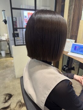 セブンベルベット(7 Velvet) 【アッシュボブ　//  横松ゆかり】