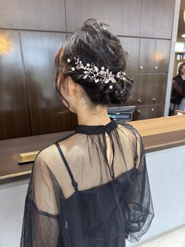 アールトゥーヘアー(art To Hair) 結婚式お呼ばれヘア/低めシニヨン/ヘアアレンジ/