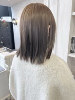 キャアリー(Caary)&nbsp;福山市Caary梅雨対策髪質改善ストレートナチュラルヘア艶ミディ