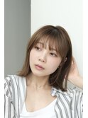 表参道ミディアムストレートニュアンスカラーアッシュグレー30代
