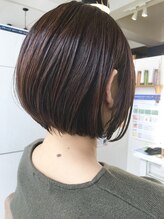 ハナビ(hanabi)&nbsp;30代/髪質改善カラー/大人ショートボブ/明るい白髪染め/ボブ/艶