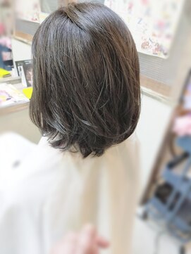 エイチ エアー ダヴ H air DAV調布北口 落ち着いたミディアムヘアー