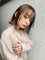 エムクランメイクス 原宿 表参道(m.clan MAKE'S)&nbsp;切りっぱなしボブ ブリーチなし サイドバング オリーブベージュ