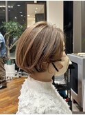 ショートボブ/丸み/ぱつっと/耳かけ/ハイライト/梅田/茶屋町