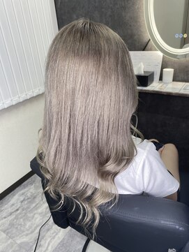 リアル(REAL) grayge