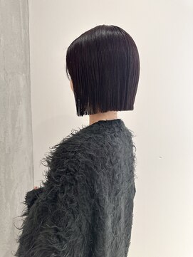 ヨーク(YOKE) YOKE 切りっぱなしボブタイトボブ大人ボブピンクボルドー