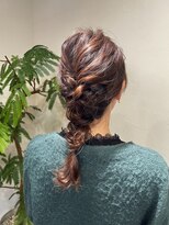 アング(Ang) 編みおろしヘアアレンジ