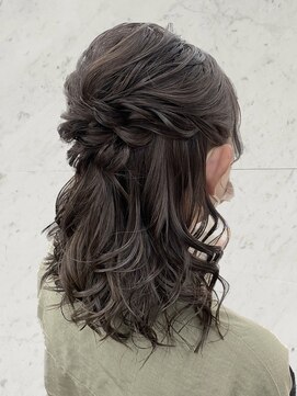 ブルー 仙台店(Blue) カジュアルアレンジ ハーフアップ ヘアセット【mt___213r】
