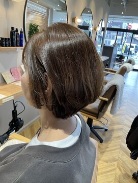 セン バイ エント(sen by emt) レイヤーショート艶暖色系カラー