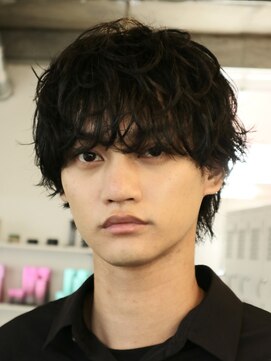 バイフィフス 原宿/表参道(by fifth) 原宿メンズマッシュウルフ無造作シャドウパーマツーブロック黒髪