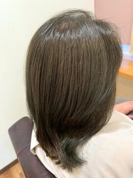 サロンド ユー 佐賀店 エイジング毛でもキレイに染めるプレミアムグレーカラー