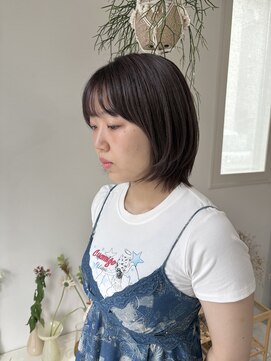 マロウイヴ(mallow eve) 《花屋併設の美容院》グレージュカラー