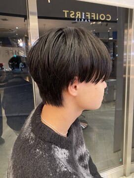 コワファースト 大分(COIFF1RST) シースルー/マッシュ/黒髪/リクルート