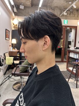 ルックアット(Look at) 【Lookat】MEN'S HAIR 刈り上げセンターパート ニュアンスパーマ
