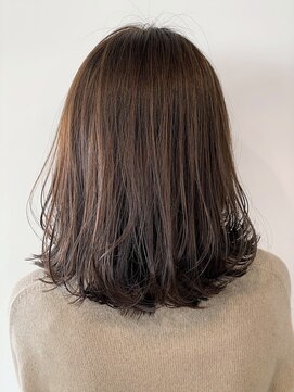 ジュール 新宿三丁目(Joule) 切りっぱなし　ミディ　[新宿三丁目]