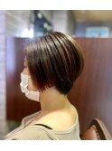 ショートボブ
