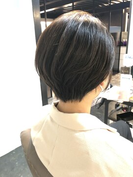 ロナ 岡崎竜美丘店(RONA) スッキリショートボブ