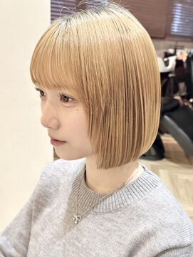 ヒビヲ(HIBIO) ショートボブ切りっぱなしボブタッセルボブ顔まわりレイヤー韓国