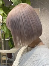《綺麗な色味が映える高いカット技術が◎》お客様の骨格に合わせたカットで、家でのスタイリングも簡単に＊