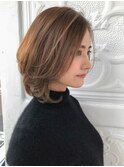 大人レイヤーカットボブ かきあげ前髪カット ひし形シルエット