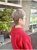 白髪活かしダブルカラーホワイトブロンド