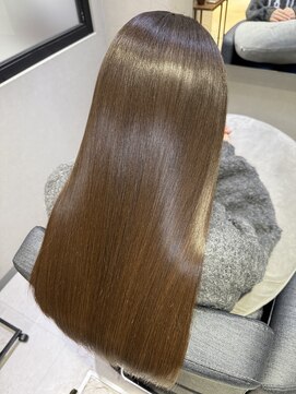 フォームフォローズファンクション 清澄白河(FORM FOLLOWS FUNCTION) メテオカラーで叶える透明感と艶