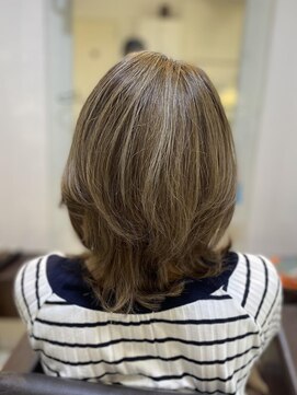 スティラ スムース 高田馬場(Stilla smooth) 白髪ぼかしハイライトカラー