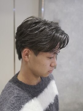 曲がる縮毛矯正専門店 バイ レイズ 名駅(曲がる縮毛矯正専門店 by RAYS) 毎日が楽にカッコよくなる！ニュアンスセンターパート