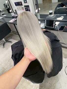 キング 梅田店(K!ng) 縮毛矯正髪質改善レイヤーカットトリートメント心斎橋美容室