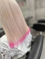 ノーン(NONE)&nbsp;ホワイトブロンド×裾ピンクカラー