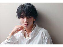 サロン帰りだけじゃない◎乾かして馴染ませるだけで毎朝簡単に再現できる、扱いやすいメンズパーマへ！