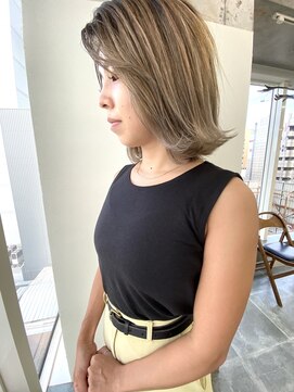 ヨロヘアー(YOLO hair) ☆ミルフィーユハイライトでシアーミルクティーBeige♪