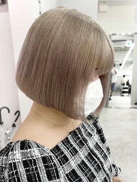 ウィコ 新宿(WICO) ミルクティー[新宿駅/ホワイトグレージュ/ネビージュ/美髪]