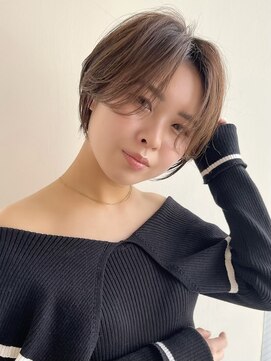 イヴォークトーキョーオーサカ(EVOKE TOKYO osaka) 30代40代50代おすすめ 大人ショート くびれヘア カット 似合わせ