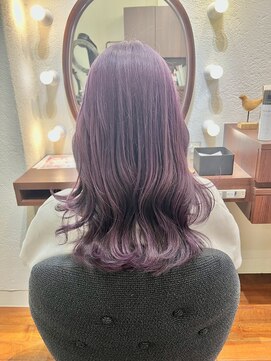 エルサフィロ ヨドヤバシ(el zafiro yodoyabashi) くびレイヤー前髪エモージュ小顔レイヤーカット20代30代40代50代