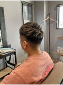 短髪ブリーチメッシュ