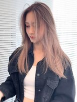 フリーク(FLEEK)&nbsp;透明感ベージュ×ナチュラルストレート