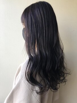 　ブルーバイオレット．