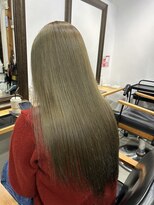 ルイ(ROUIS produced by LUCK 津田沼)&nbsp;オリーブベージュ/艶髪ロング/ブリーチ/ケアブリーチ