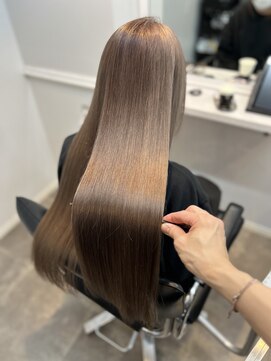 ウィステリア アネックス 銀座(WISTERIA ANNEX) ミルクティーベージュ/ULTOWAトリートメント/髪質改善カラー