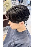フェザーショートニュアンスパーマセンターパートツーブロック