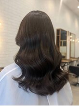 【アドミオカラー】ダメージが気になる方、きれいに染まっても退色が早くて困っている方におすすめ！