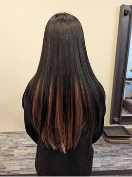 ヘアブティック ルーツアール(Hair Boutique ROOTS R) カットインナーカラー