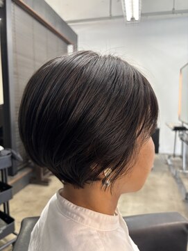ディシェーレローブ(die Schere Lob) 夏に向けて軽やか扱いやすいショートボブ