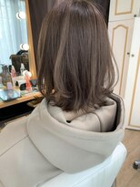 ネオリーブ チロル 横浜西口店(Neolive CiroL.)&nbsp;くびれヘア×アッシュベージュ【メルティカラー似合わせカット】